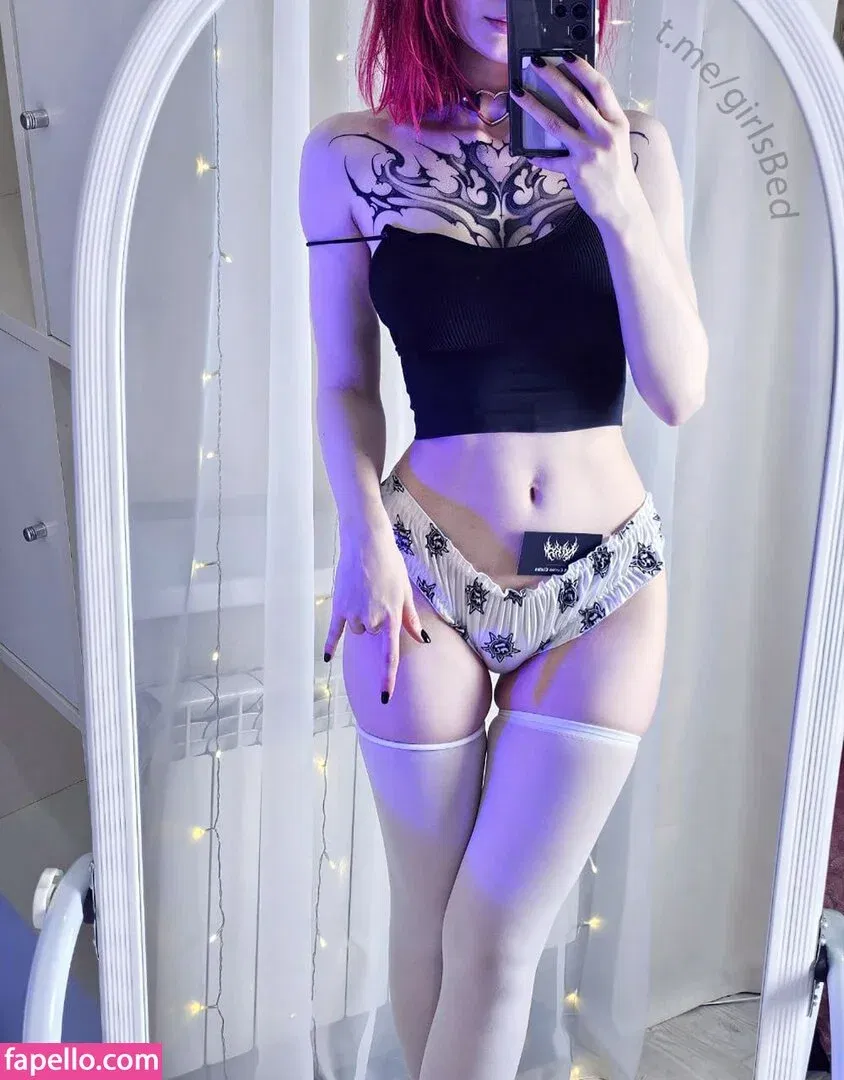 Evi Heaven Onlyfans Photo Gallery 