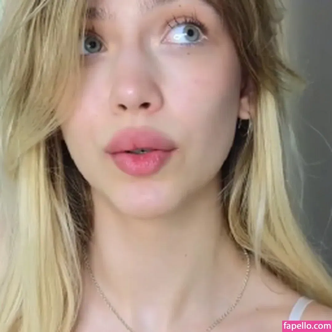 rainauge Onlyfans Photo Gallery 