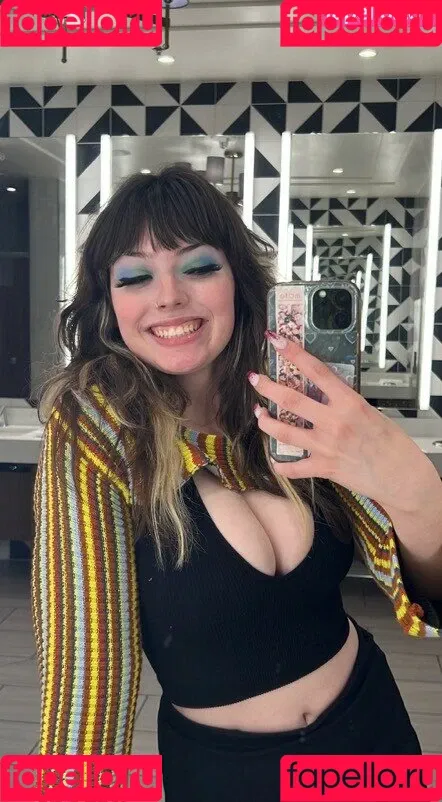 Waluiguigui Onlyfans Photo Gallery 