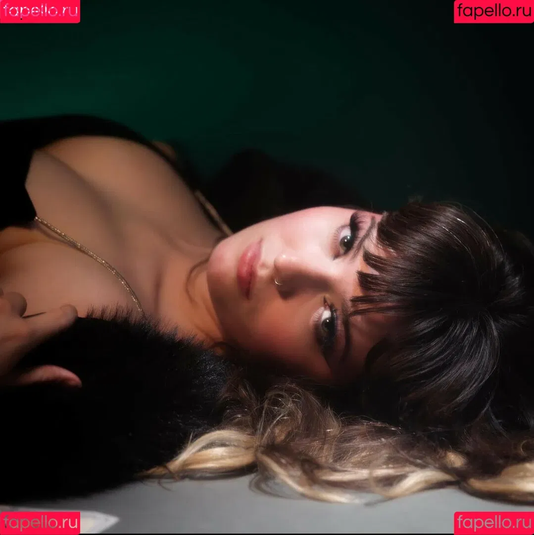 Waluiguigui Onlyfans Photo Gallery 