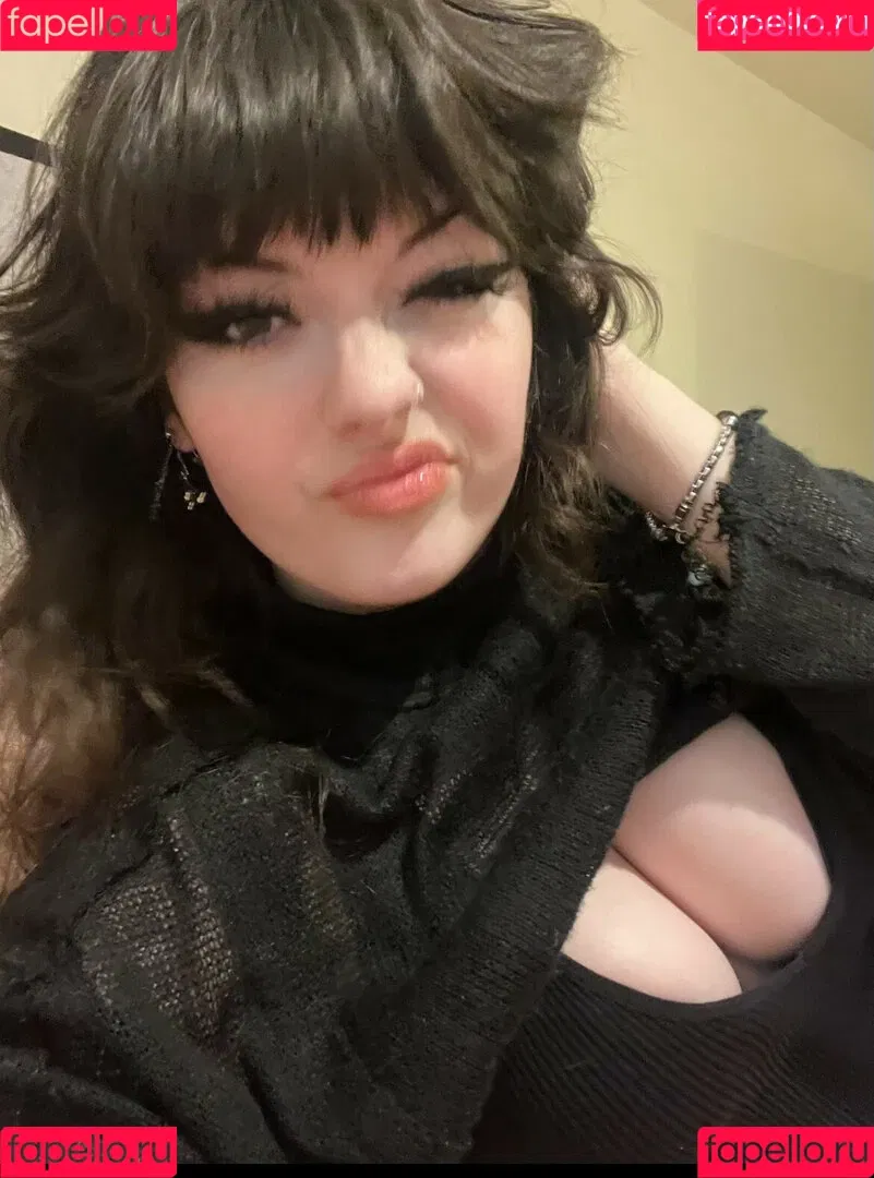 Waluiguigui Onlyfans Photo Gallery 