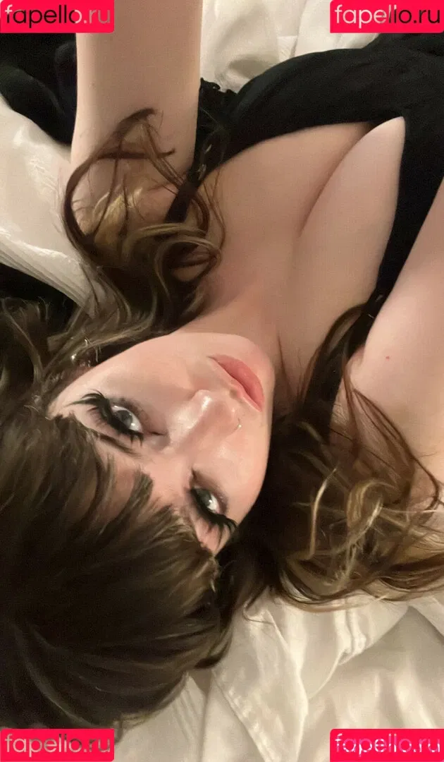 Waluiguigui Onlyfans Photo Gallery 