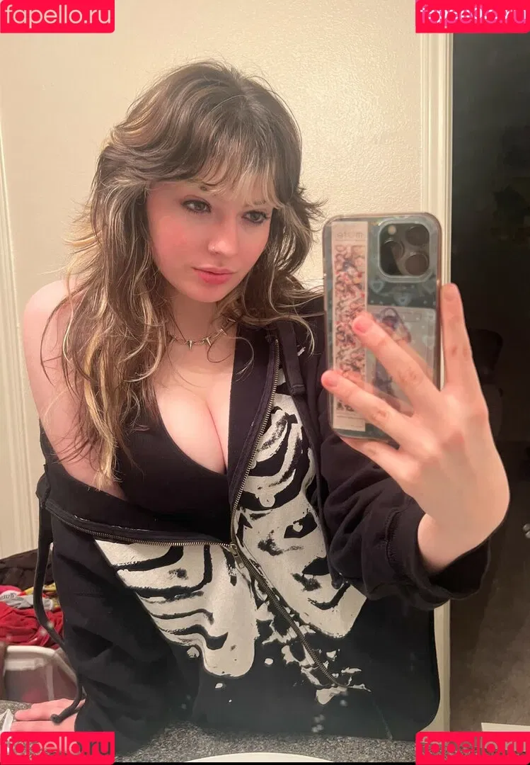Waluiguigui Onlyfans Photo Gallery 