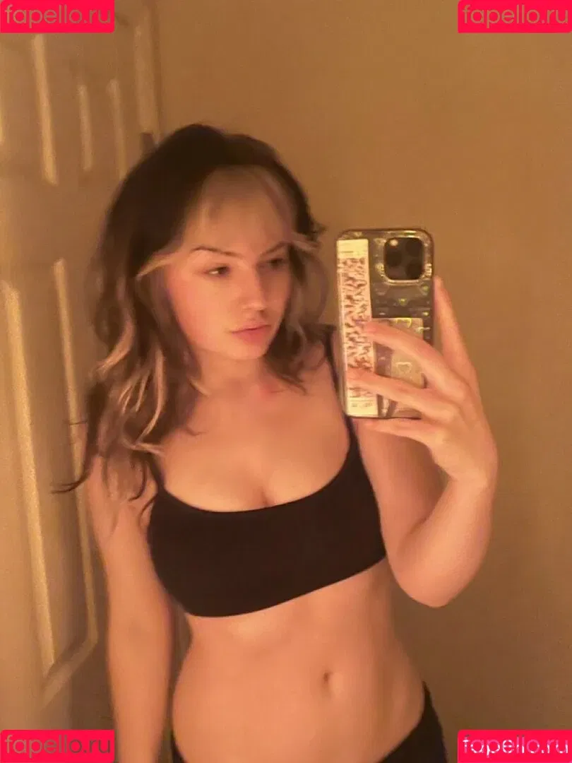 Waluiguigui Onlyfans Photo Gallery 