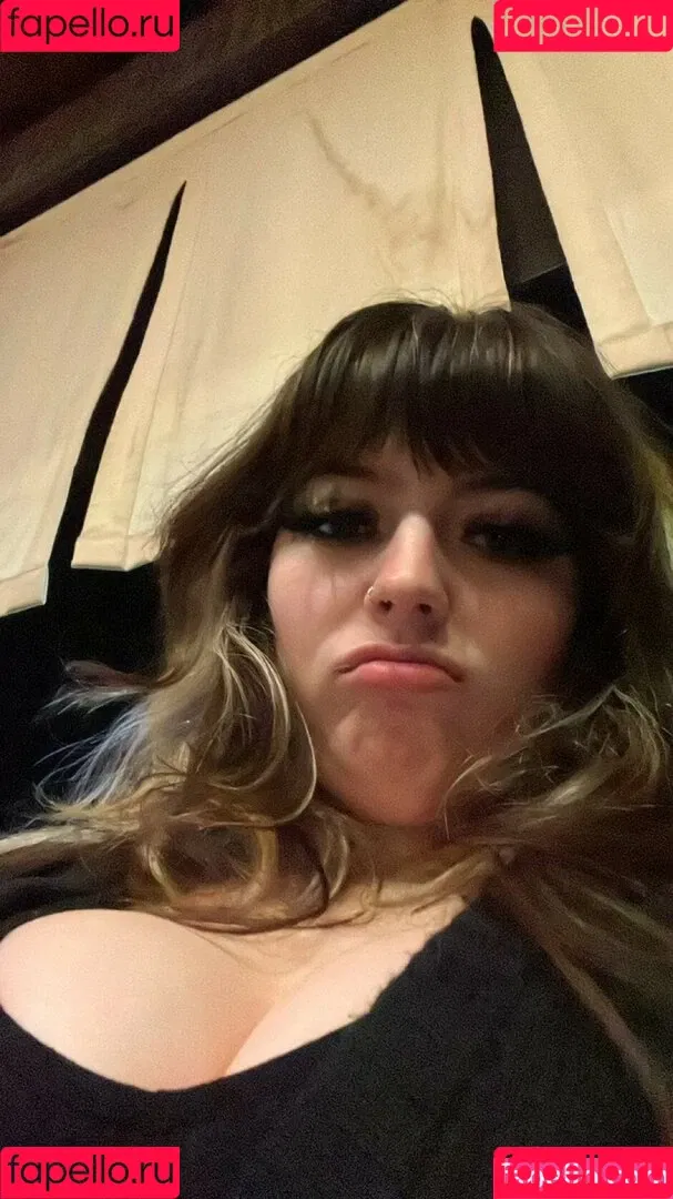 Waluiguigui Onlyfans Photo Gallery 