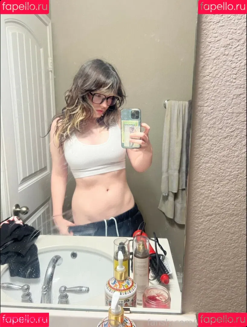 Waluiguigui Onlyfans Photo Gallery 