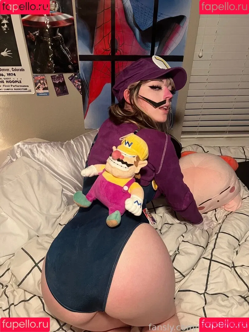 Waluiguigui Onlyfans Photo Gallery 