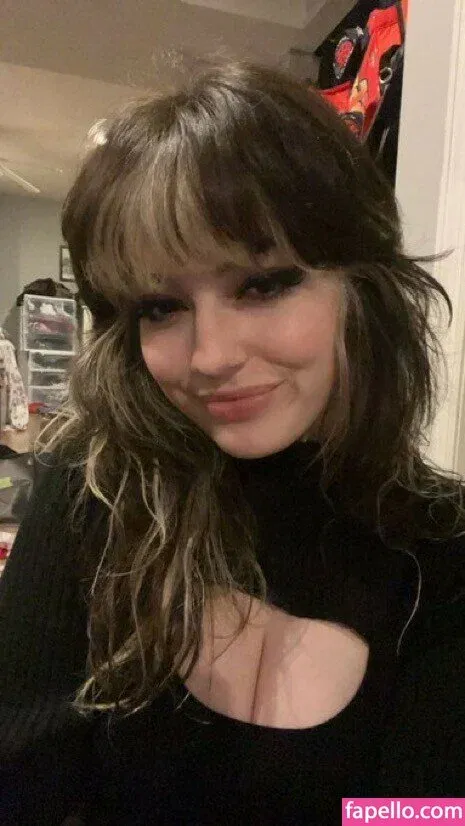 Waluiguigui Onlyfans Photo Gallery 