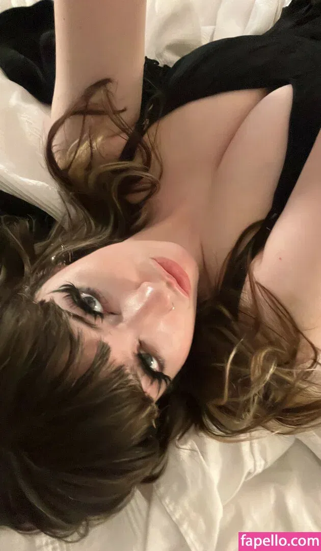 Waluiguigui Onlyfans Photo Gallery 