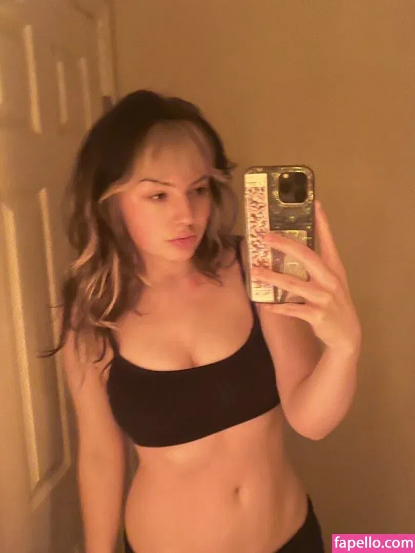 Waluiguigui Onlyfans Photo Gallery 