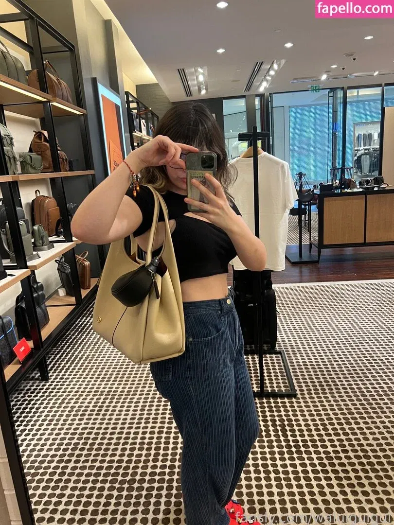 Waluiguigui Onlyfans Photo Gallery 