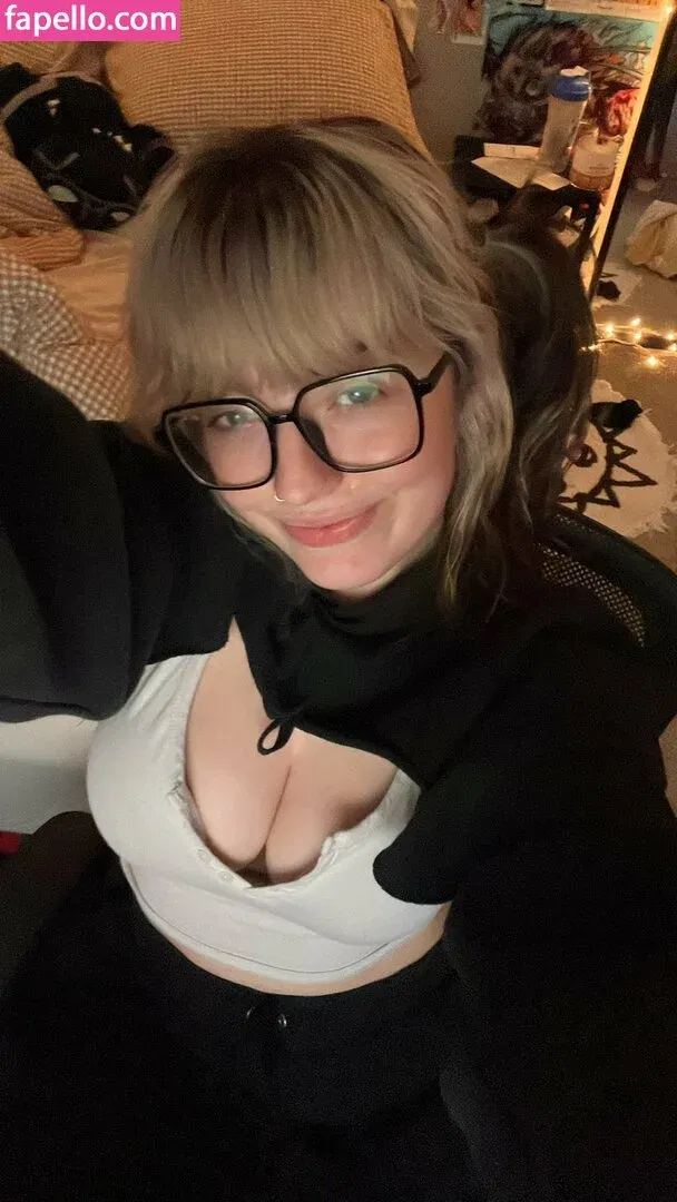 Waluiguigui Onlyfans Photo Gallery 