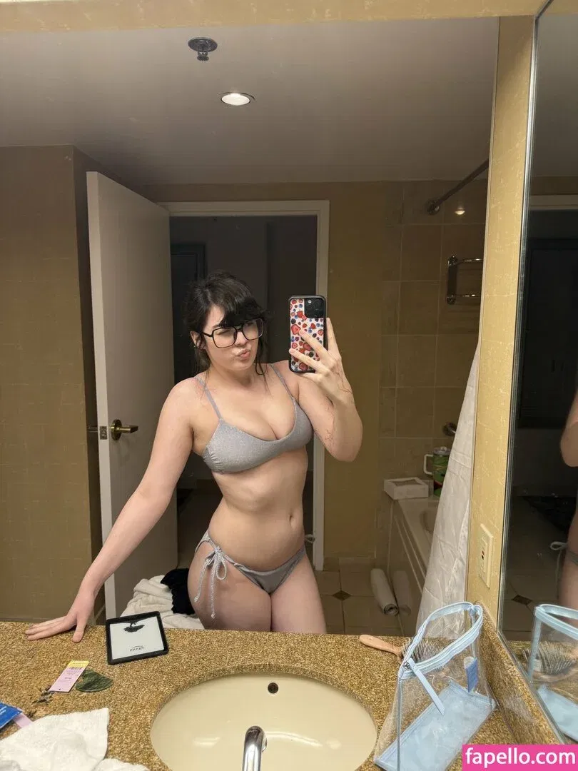 Waluiguigui Onlyfans Photo Gallery 