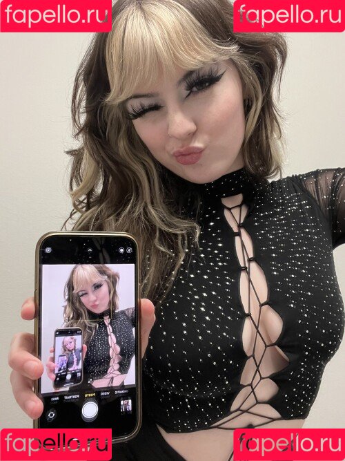 Waluiguigui Onlyfans Photo Gallery 