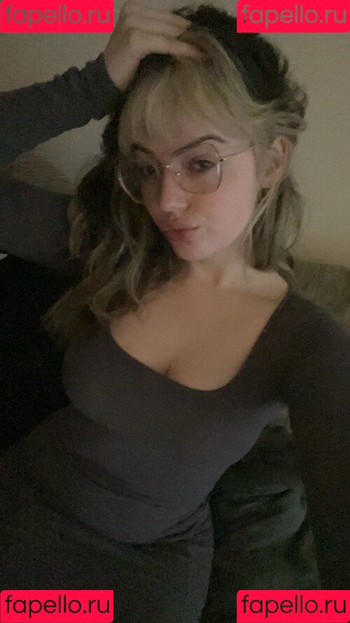 Waluiguigui Onlyfans Photo Gallery 