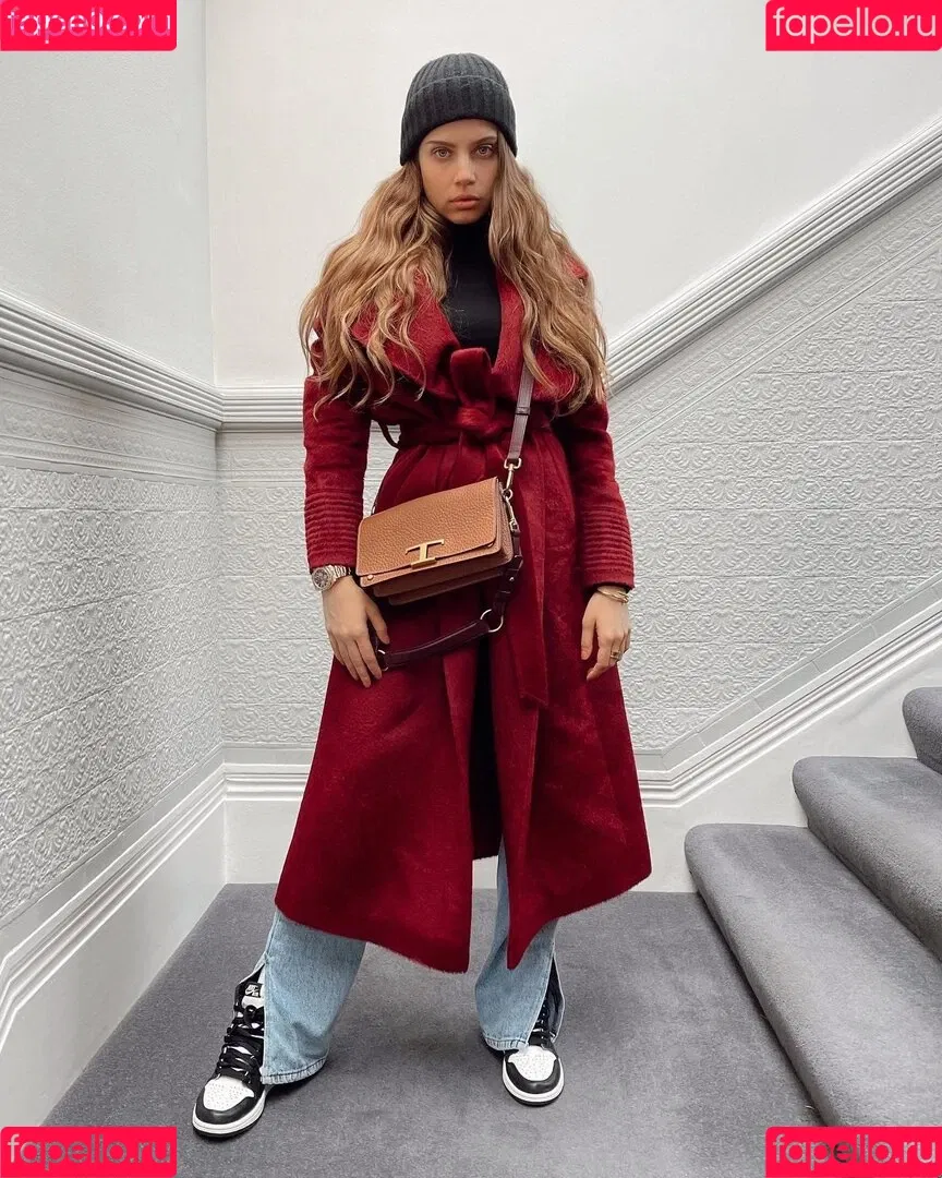 Xenia Tchoumitcheva Onlyfans Photo Gallery 