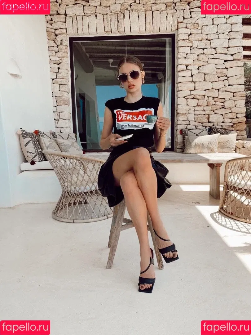 Xenia Tchoumitcheva Onlyfans Photo Gallery 