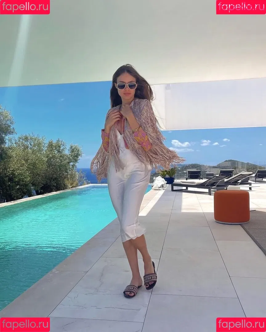 Xenia Tchoumitcheva Onlyfans Photo Gallery 