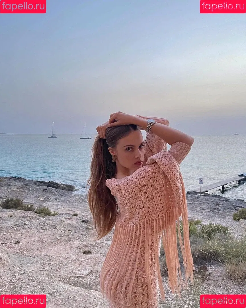 Xenia Tchoumitcheva Onlyfans Photo Gallery 