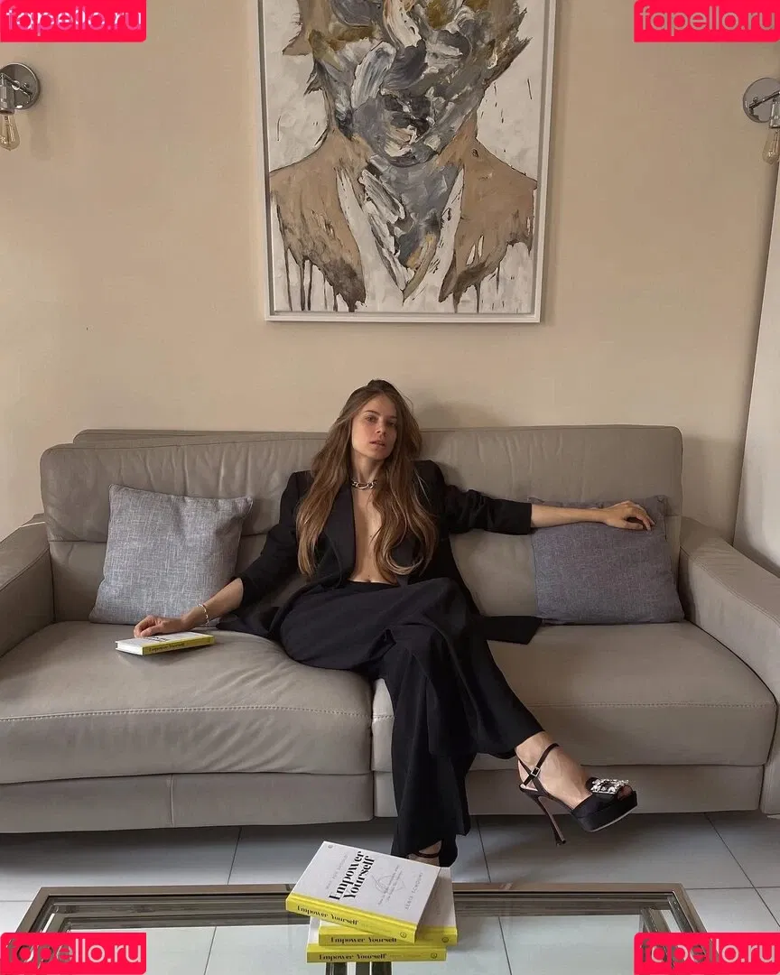 Xenia Tchoumitcheva Onlyfans Photo Gallery 