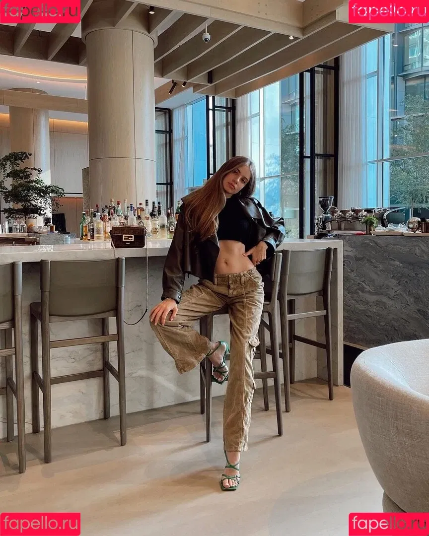 Xenia Tchoumitcheva Onlyfans Photo Gallery 