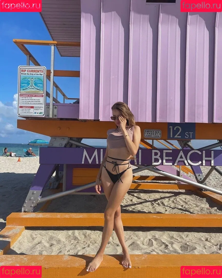 Xenia Tchoumitcheva Onlyfans Photo Gallery 