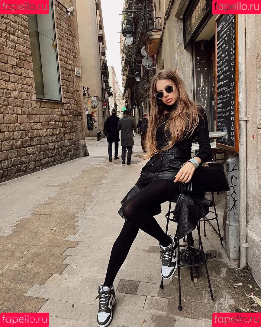 Xenia Tchoumitcheva Onlyfans Photo Gallery 