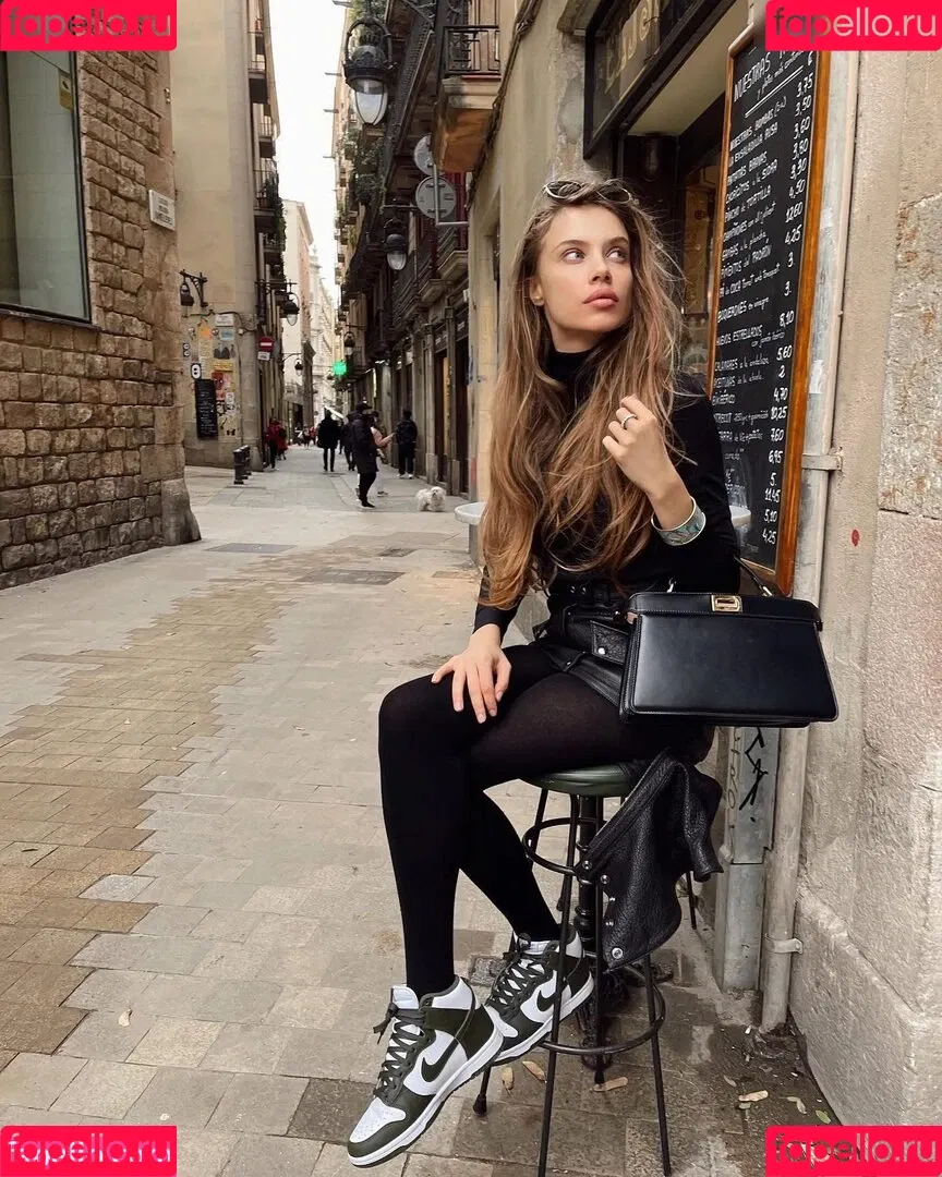 Xenia Tchoumitcheva Onlyfans Photo Gallery 