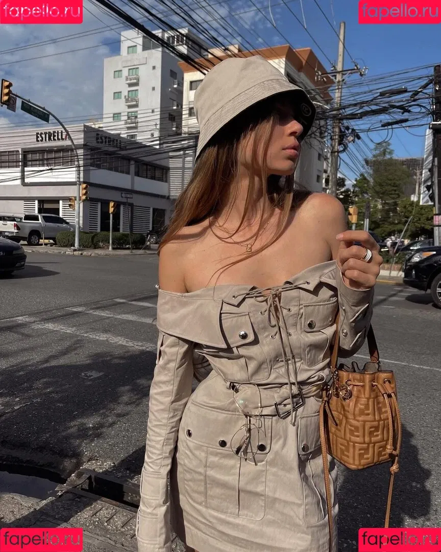 Xenia Tchoumitcheva Onlyfans Photo Gallery 