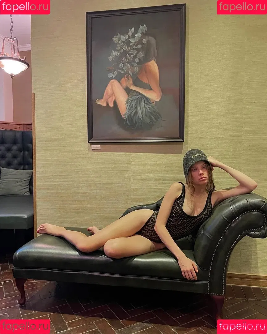 Xenia Tchoumitcheva Onlyfans Photo Gallery 