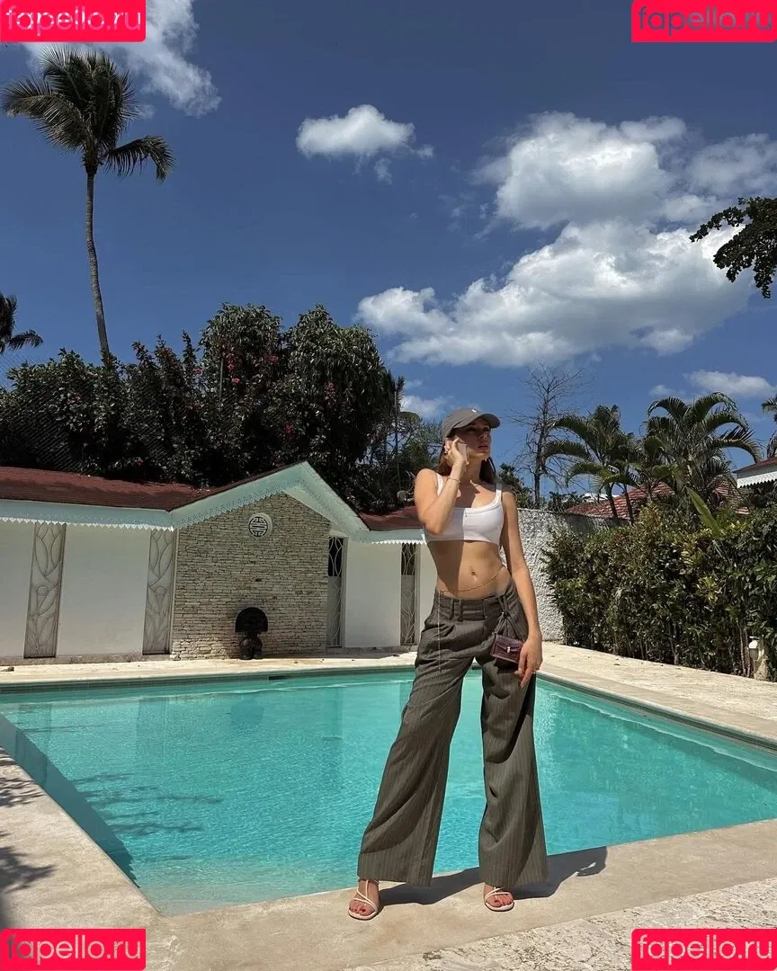 Xenia Tchoumitcheva Onlyfans Photo Gallery 