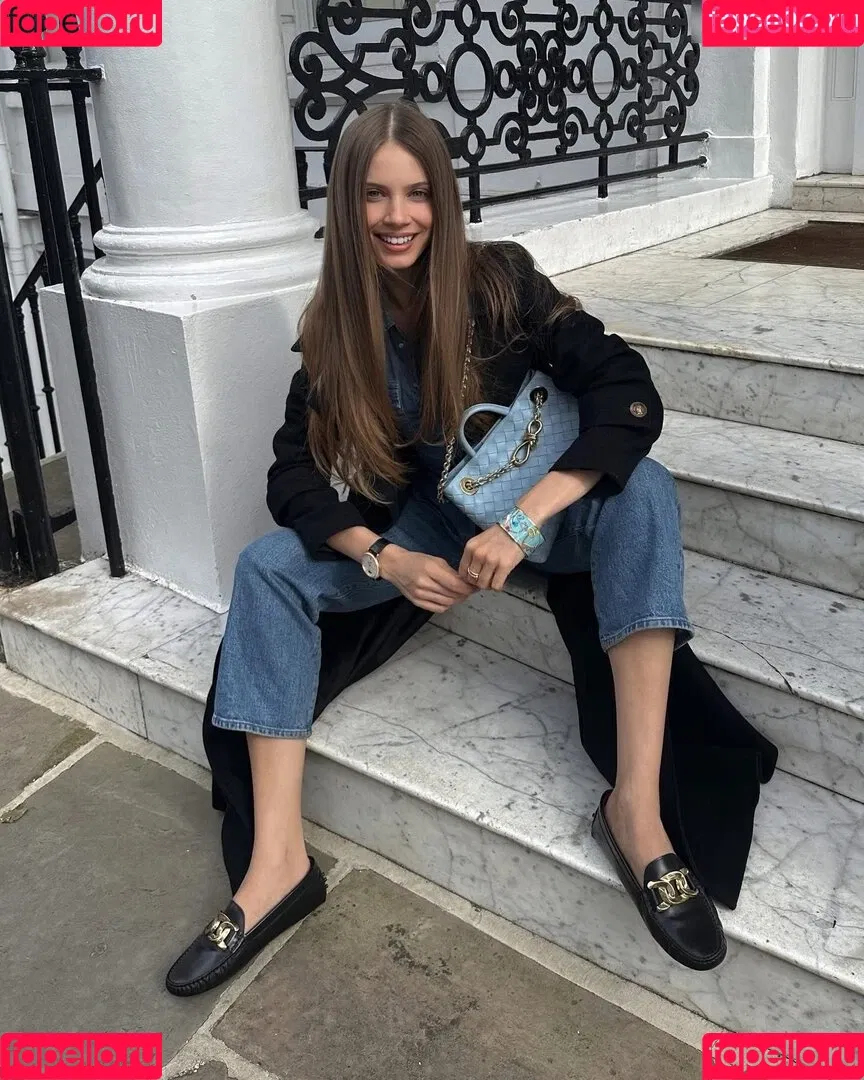 Xenia Tchoumitcheva Onlyfans Photo Gallery 