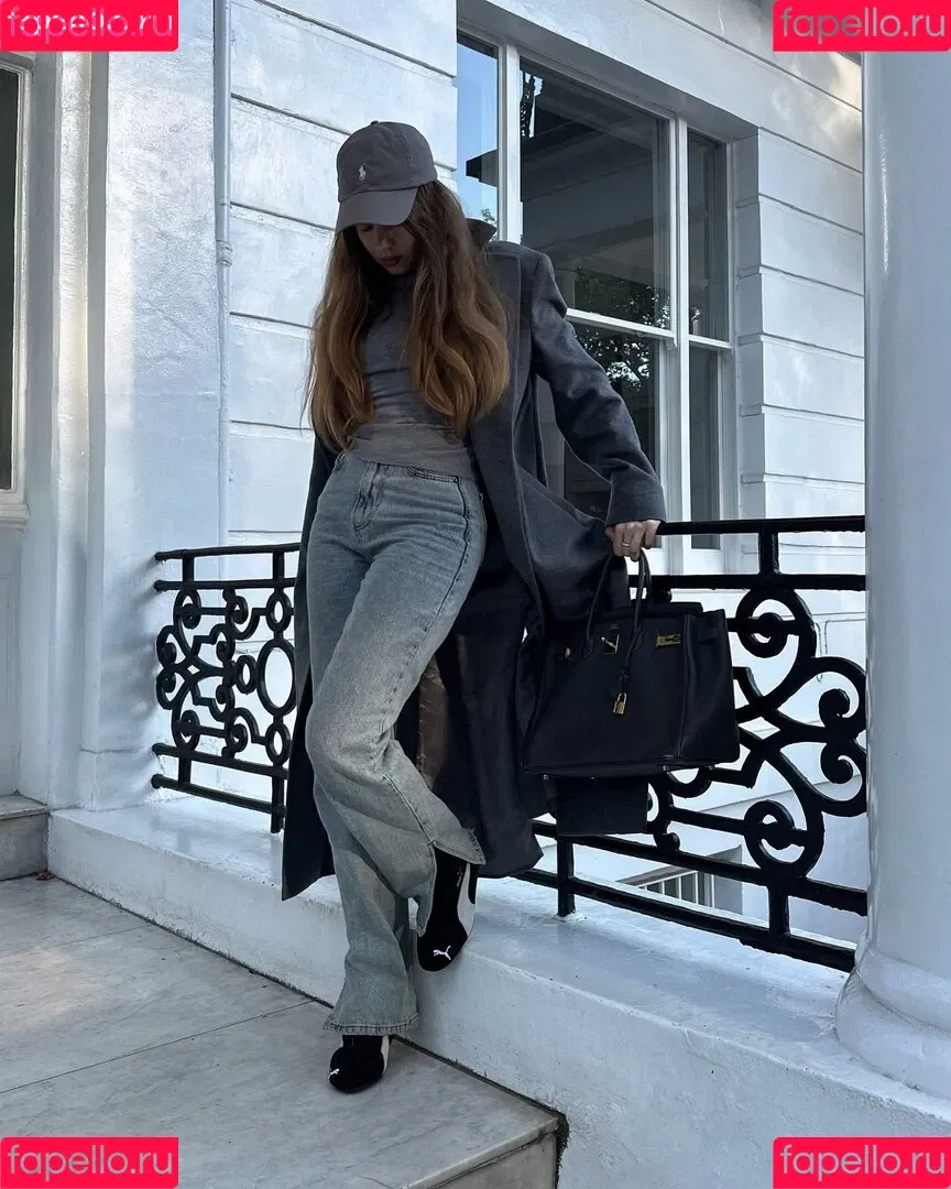 Xenia Tchoumitcheva Onlyfans Photo Gallery 