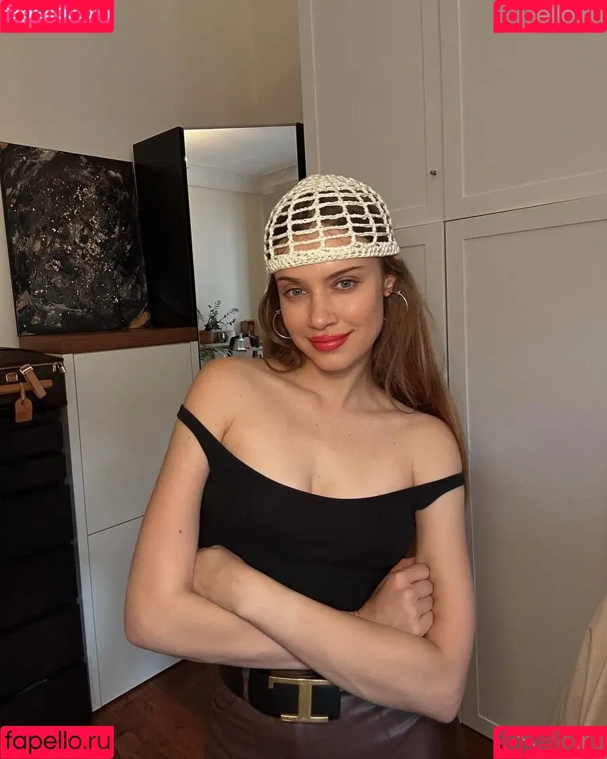 Xenia Tchoumitcheva Onlyfans Photo Gallery 