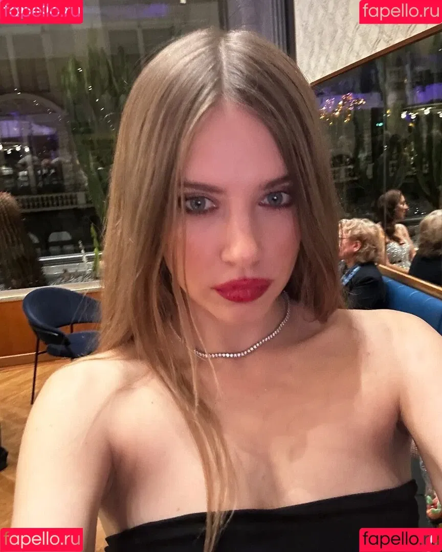 Xenia Tchoumitcheva Onlyfans Photo Gallery 