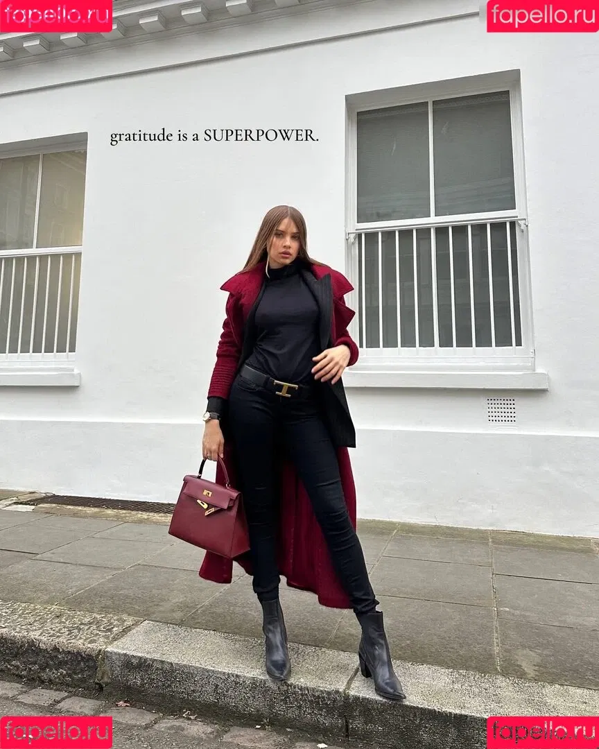 Xenia Tchoumitcheva Onlyfans Photo Gallery 