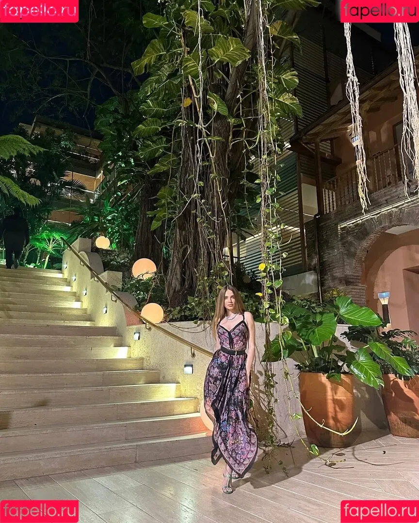 Xenia Tchoumitcheva Onlyfans Photo Gallery 
