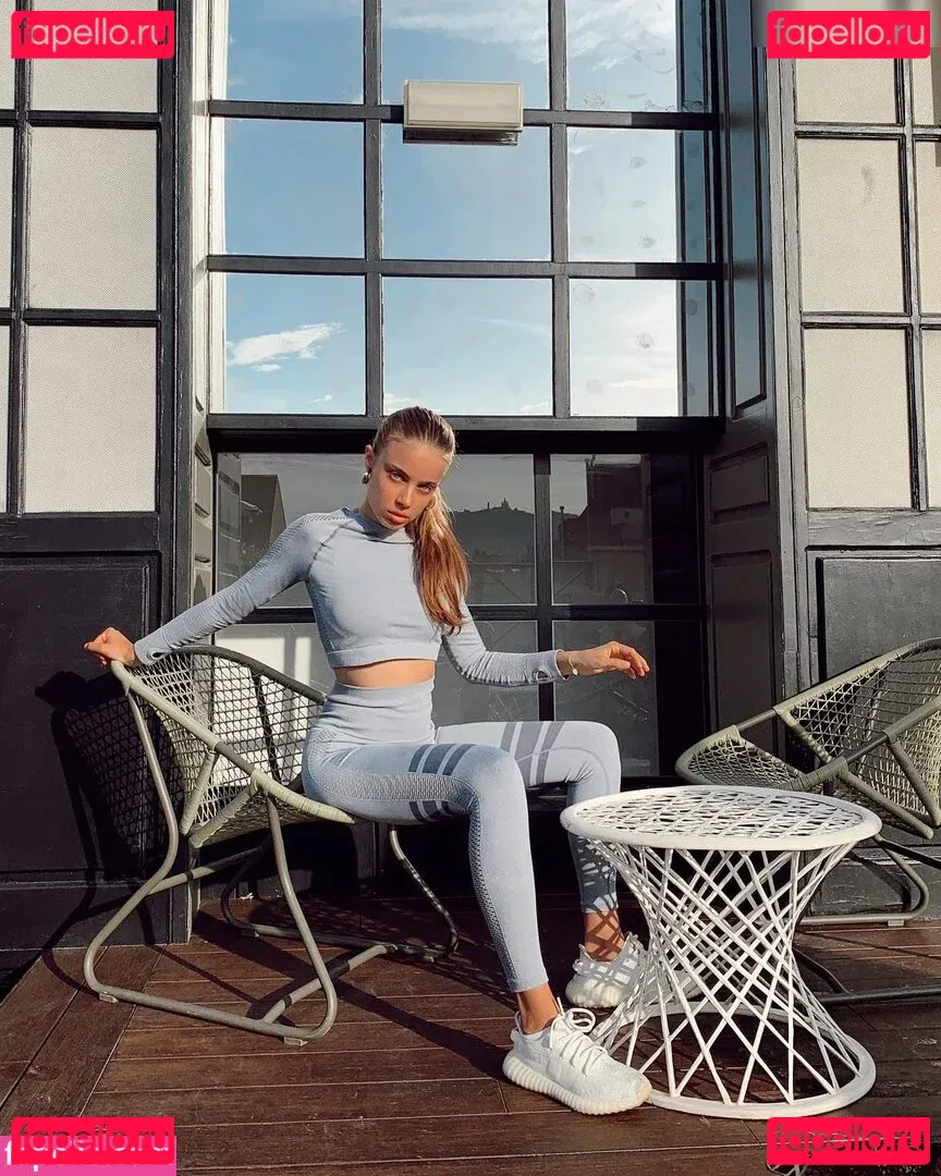 Xenia Tchoumitcheva Onlyfans Photo Gallery 