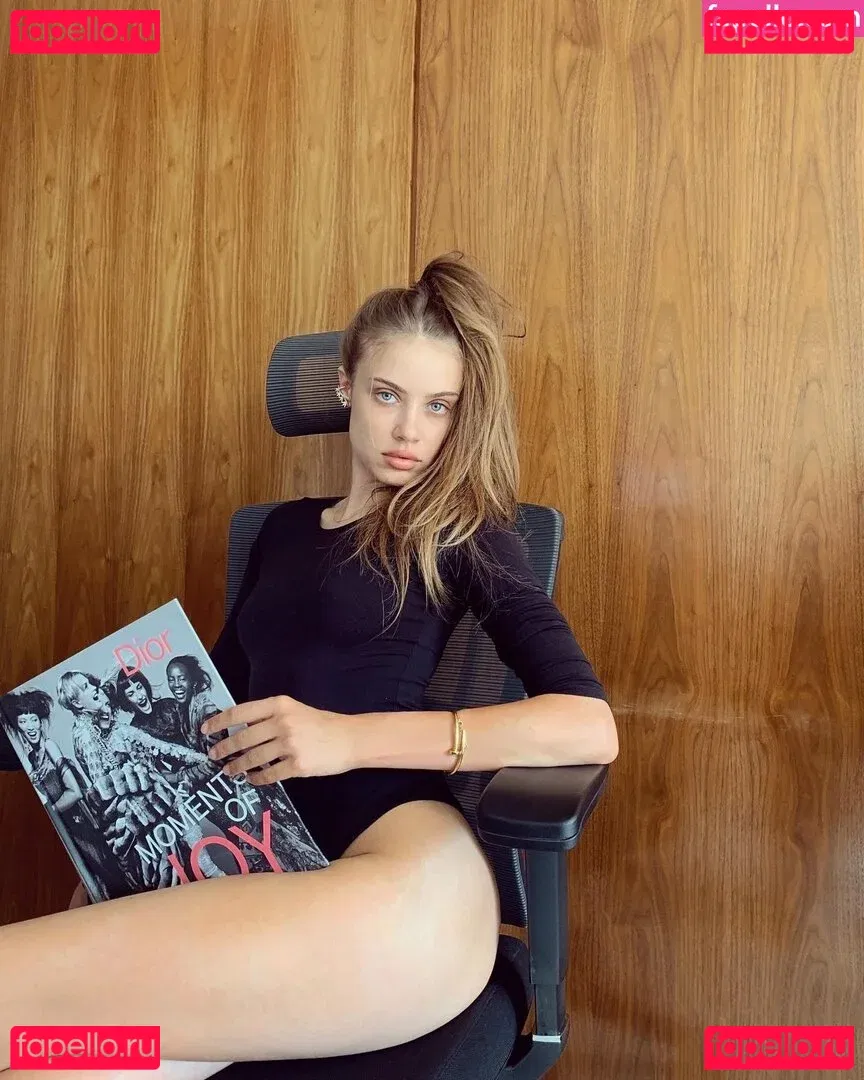 Xenia Tchoumitcheva Onlyfans Photo Gallery 