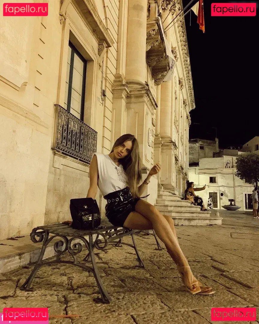 Xenia Tchoumitcheva Onlyfans Photo Gallery 