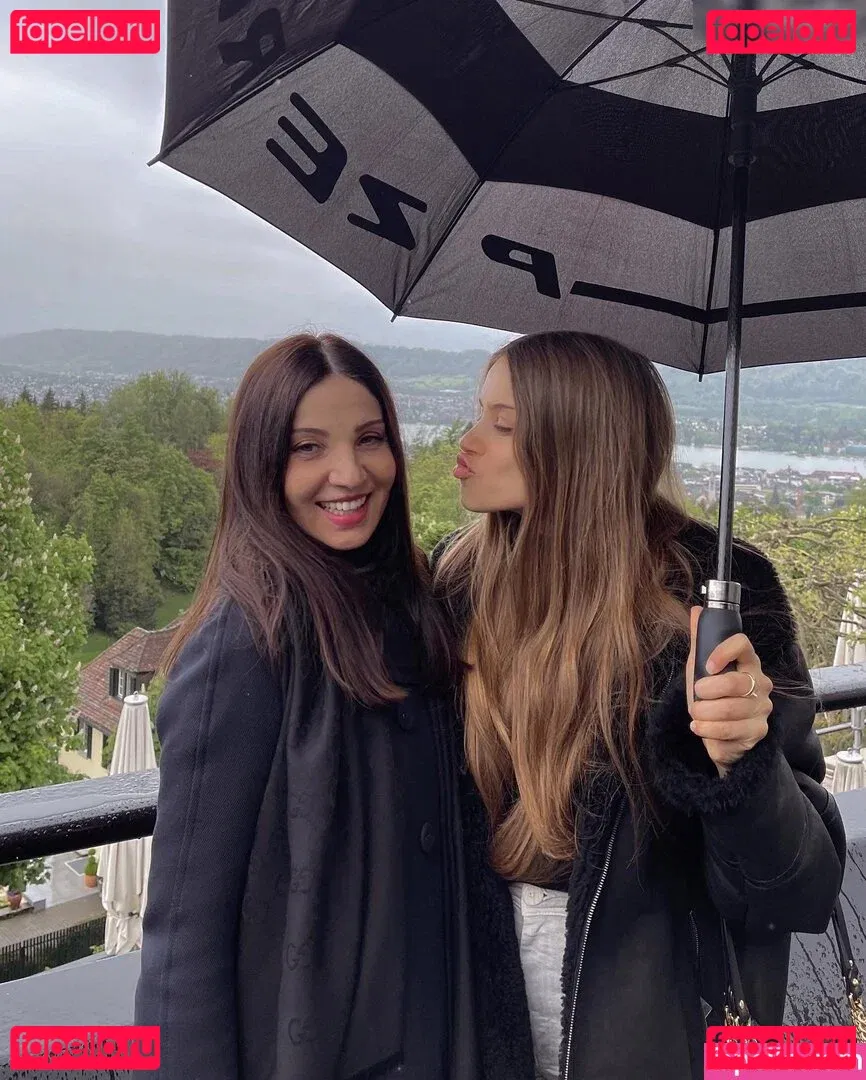 Xenia Tchoumitcheva Onlyfans Photo Gallery 