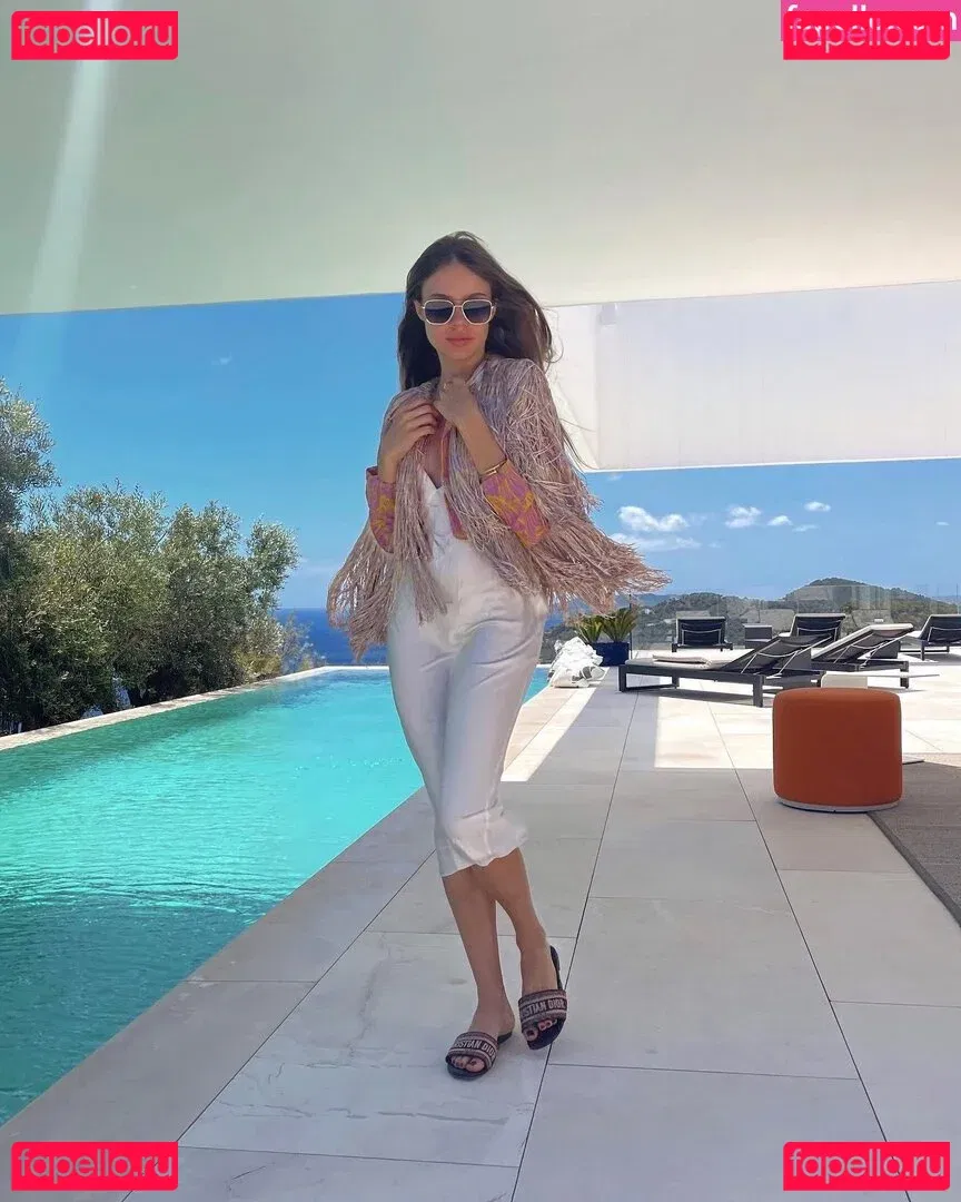 Xenia Tchoumitcheva Onlyfans Photo Gallery 