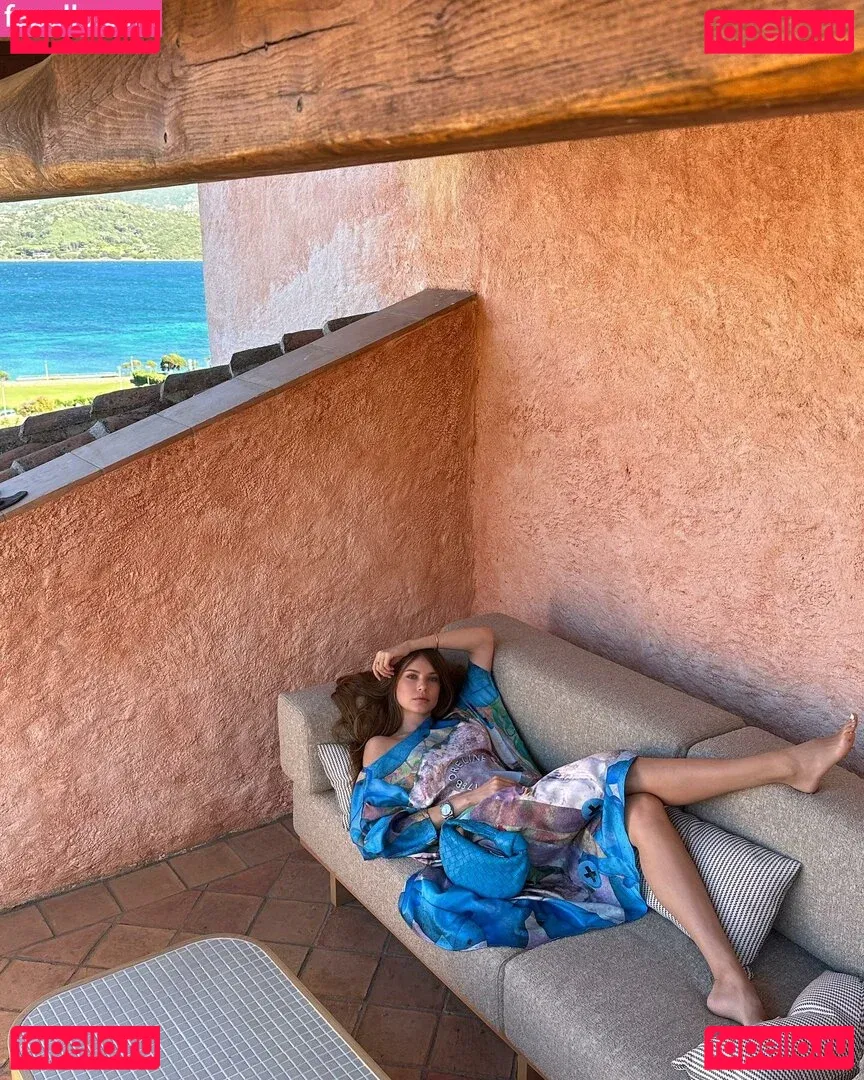 Xenia Tchoumitcheva Onlyfans Photo Gallery 