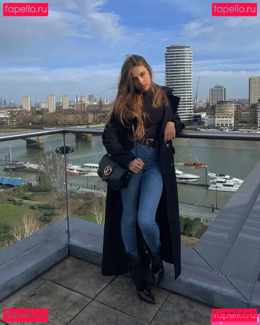 Xenia Tchoumitcheva Onlyfans Photo Gallery 