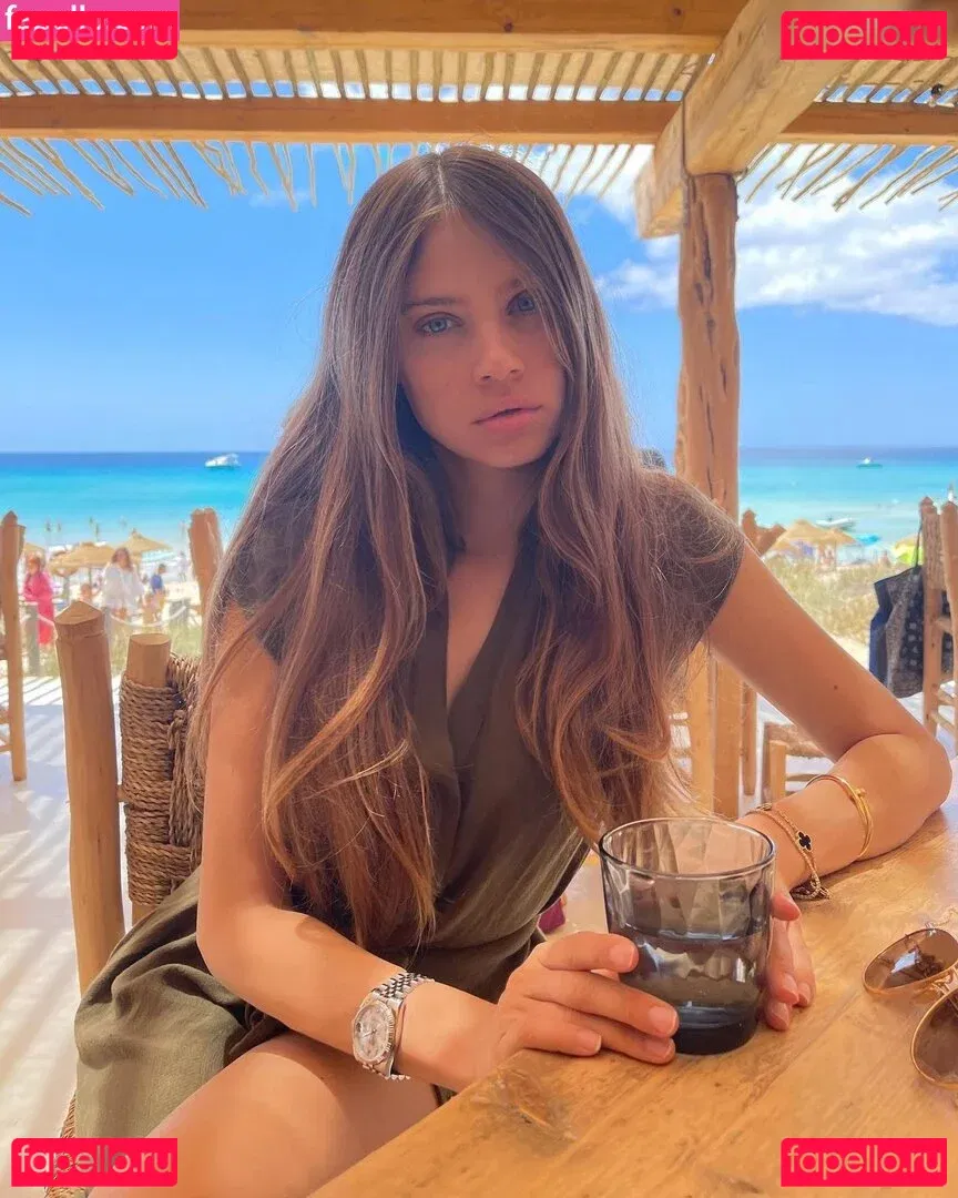 Xenia Tchoumitcheva Onlyfans Photo Gallery 