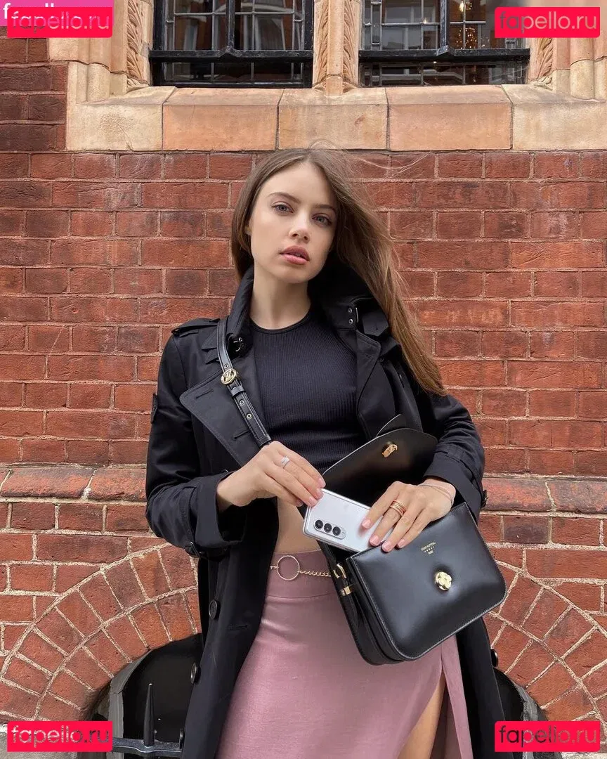 Xenia Tchoumitcheva Onlyfans Photo Gallery 