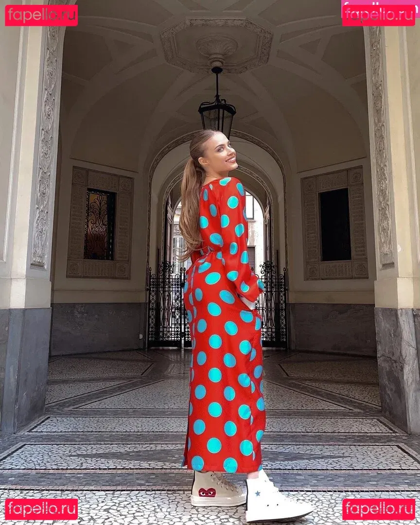 Xenia Tchoumitcheva Onlyfans Photo Gallery 