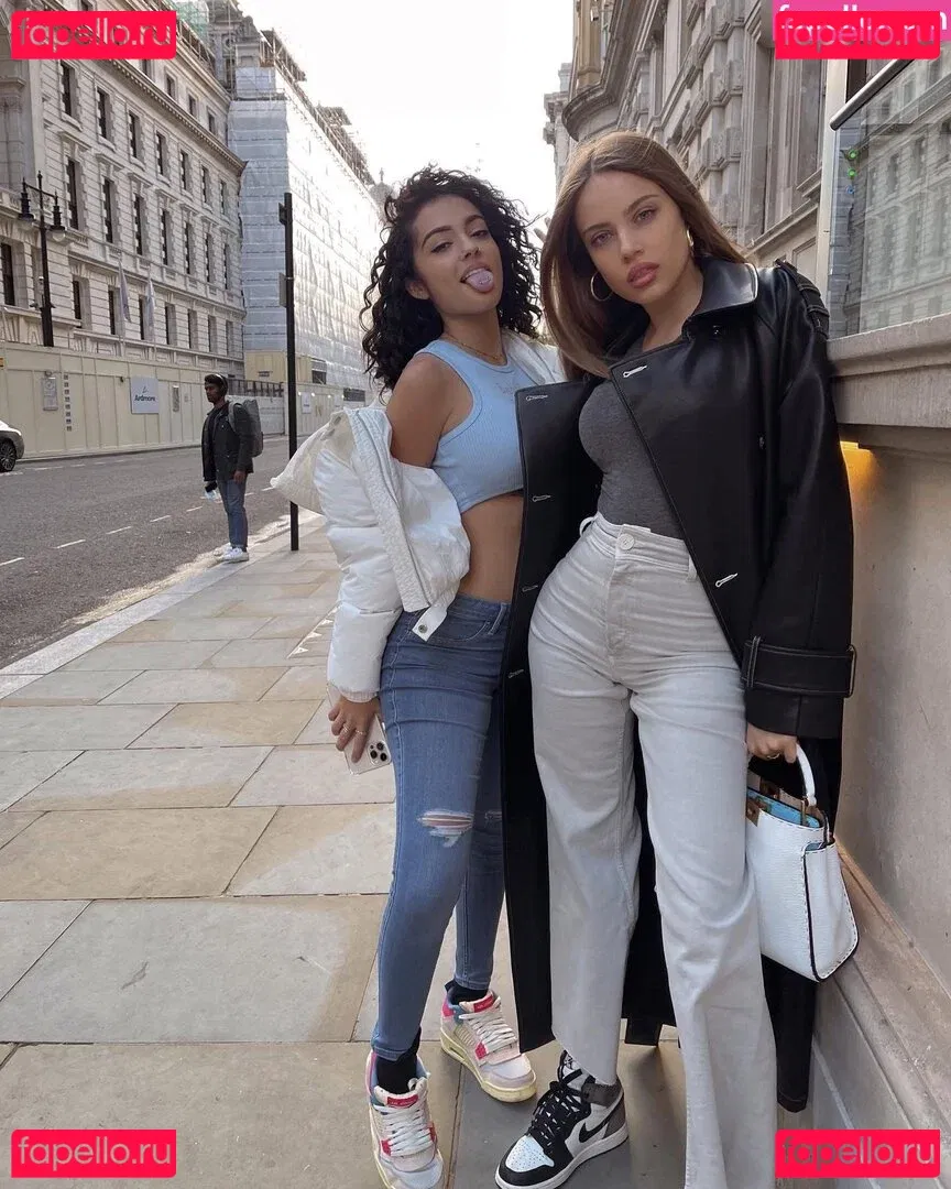 Xenia Tchoumitcheva Onlyfans Photo Gallery 