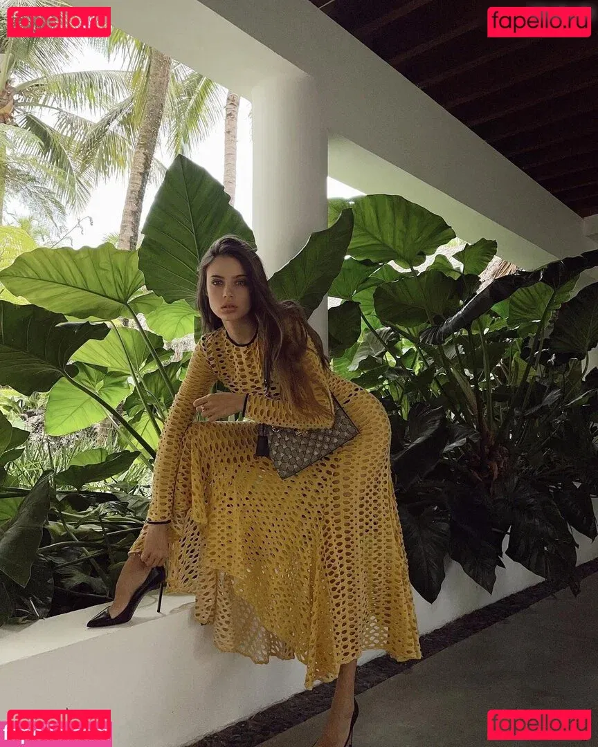 Xenia Tchoumitcheva Onlyfans Photo Gallery 