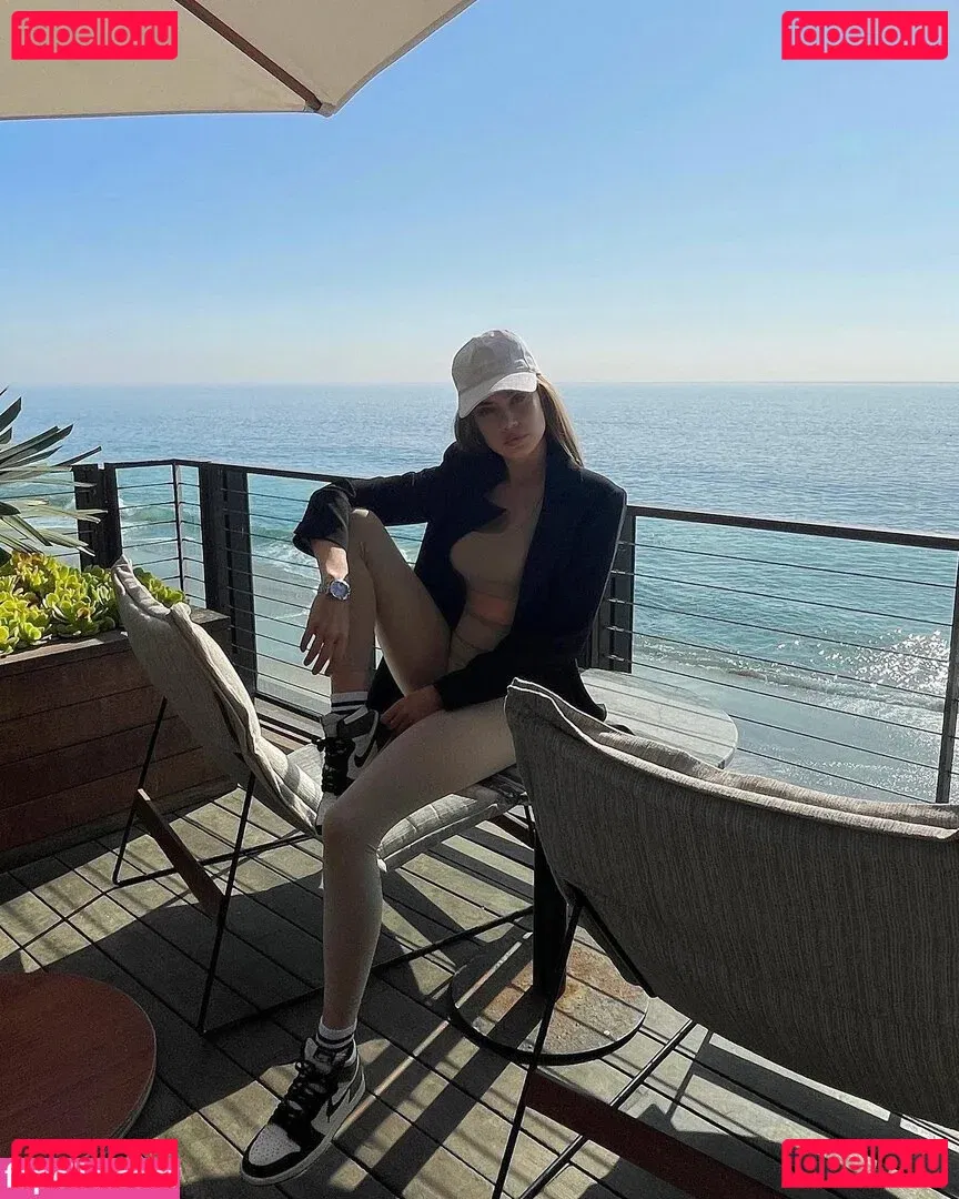 Xenia Tchoumitcheva Onlyfans Photo Gallery 